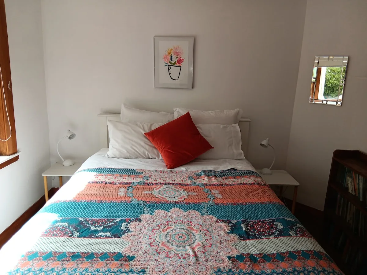 Private room, Karori city end