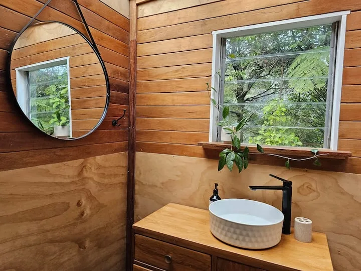 Pukeatua Cabin