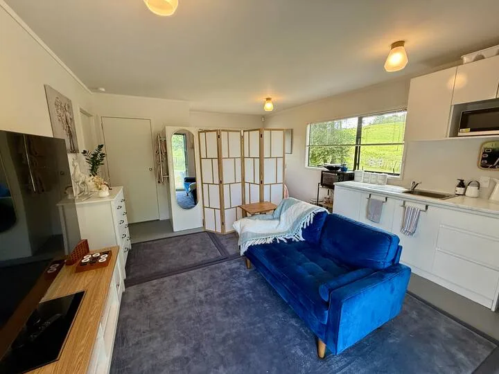 Quaint Self Contained Studio Unit on a Horse Farm