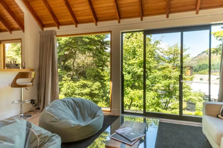 Queenstown Alpine Treehouse, 3 bedroom