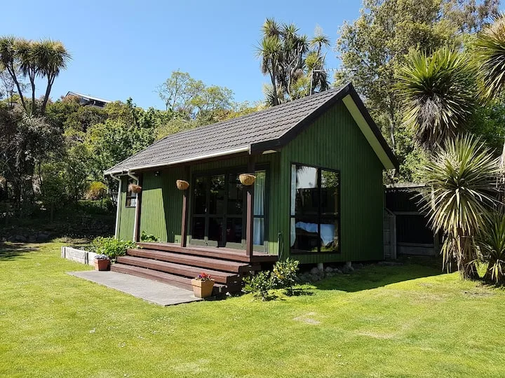 Quiet Cottage on the Hill