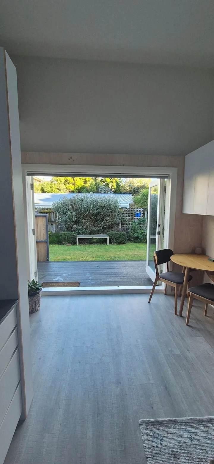 Retreat & Connect - Couples Sanctuary by the Sea