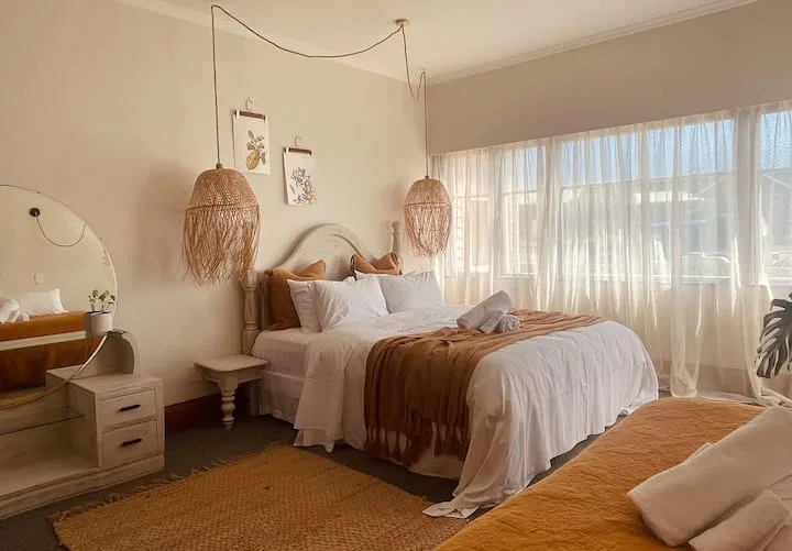 Revell St. Beach Bungalow  - Spacious Boho Home