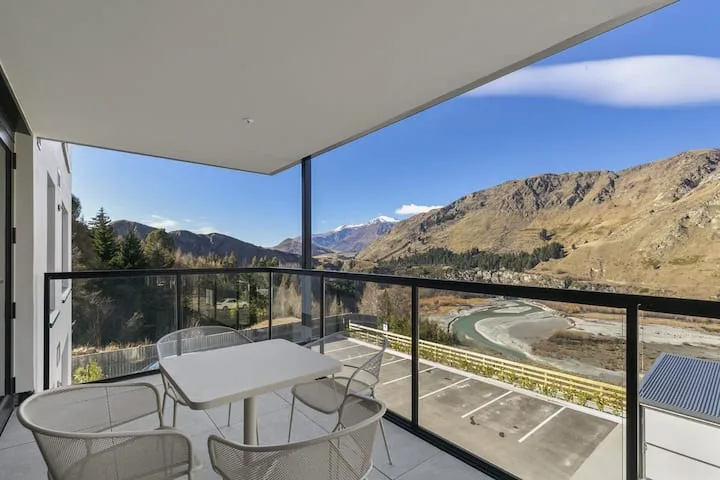 Rihir Apartment at the base of Coronet Peak
