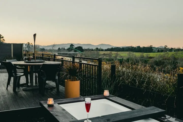 RIVER RETREAT  -Tumeke