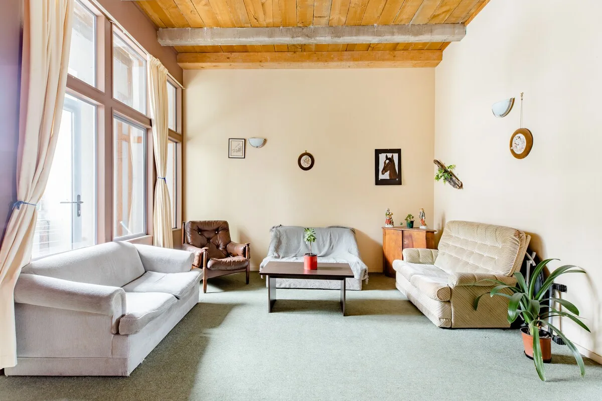 Room  2 in Cuba Street Apartment
