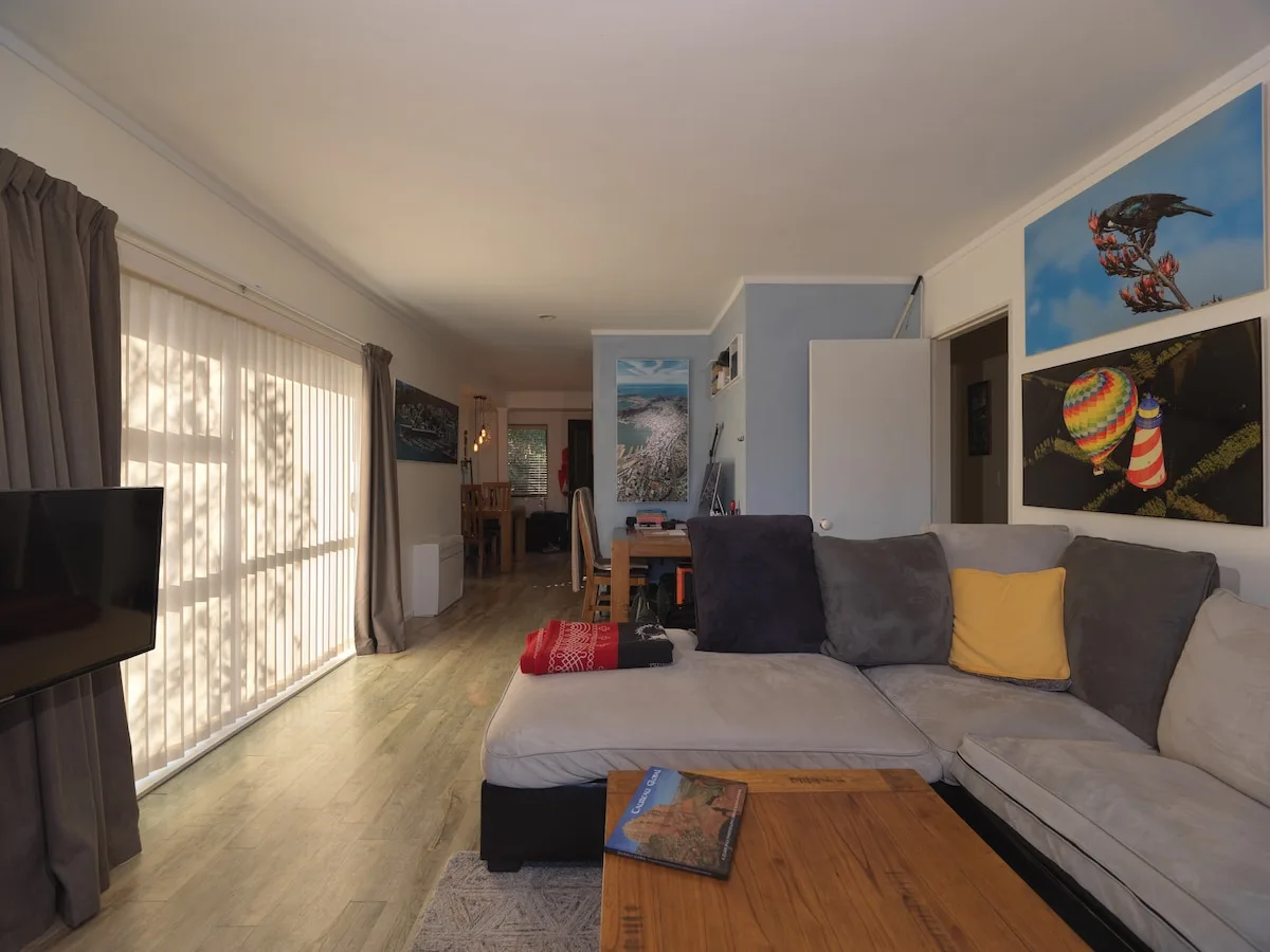 Room for solo travellers at beach house