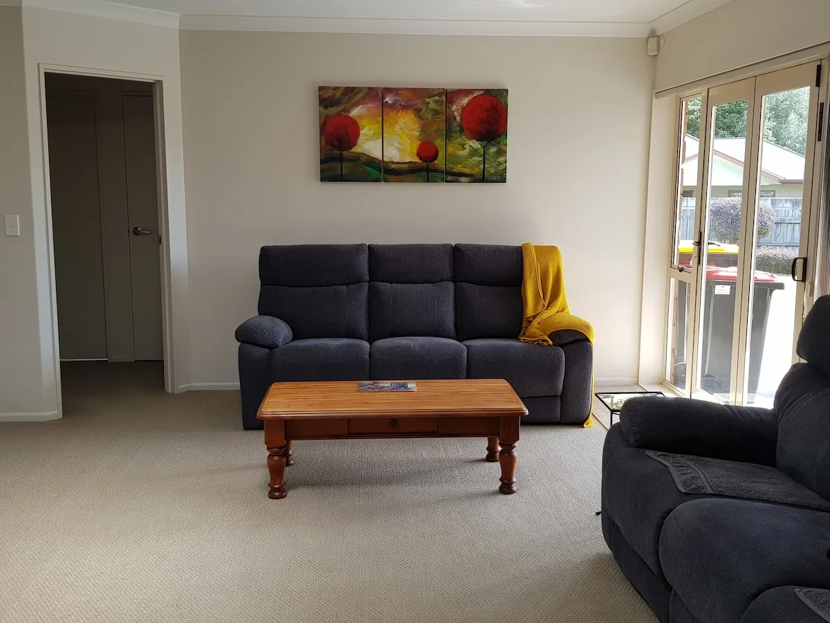 Room No2 Quality accommodation in a quiet location