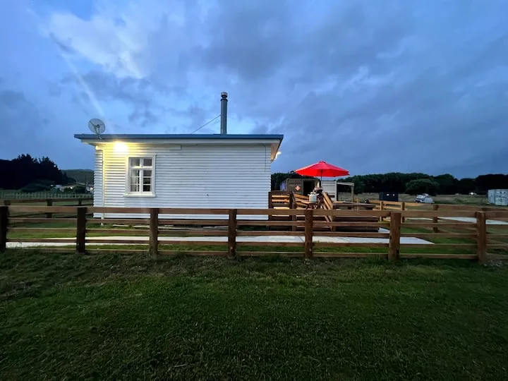 Rotokautuku Cottage, Ruatoria