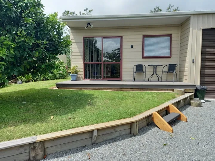 Rural setting/Pet friendly