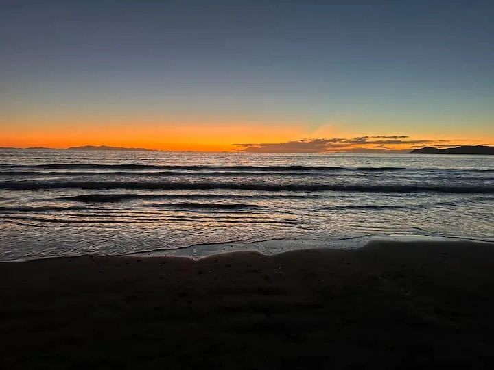 Seabreeze Retreat - Paraparaumu Holiday Home