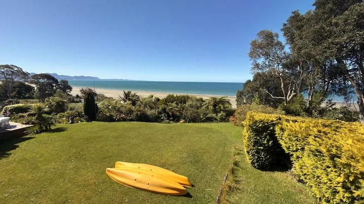 Seaview Escape in Patons Rock