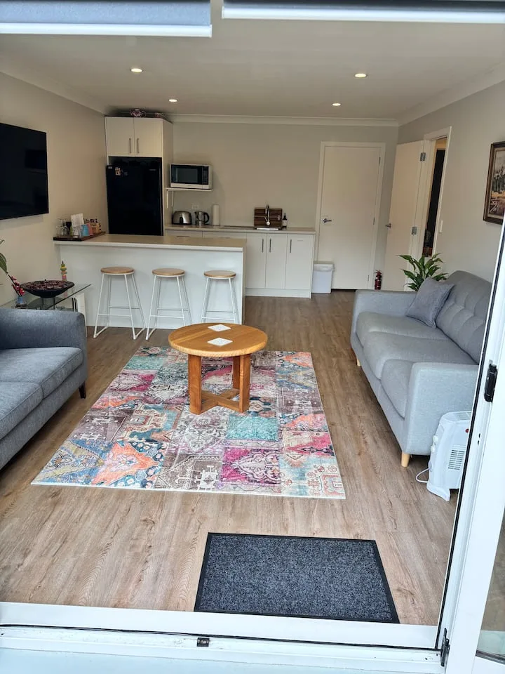 Self contained granny flat