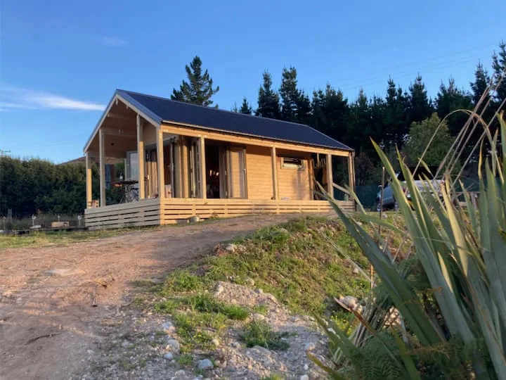 Serene Retreat - Te Anau Holiday Home