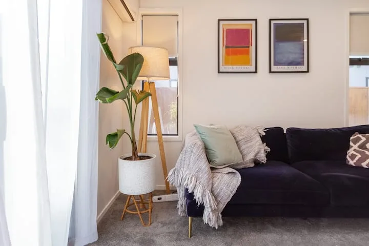 Serenity by the Sea: Coastal Escape1 bed 1 bath