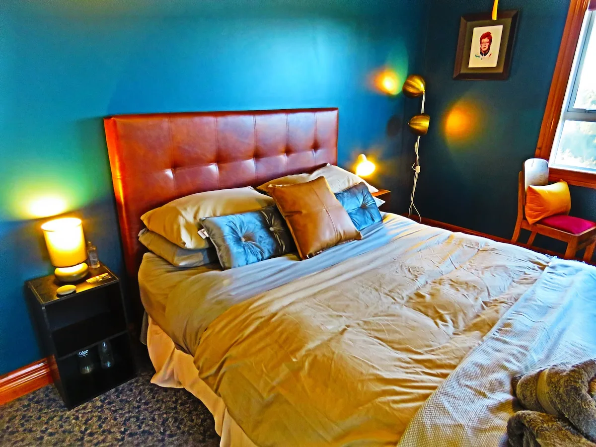 STAY ON A FARM Hokitika eco-farmstay Amazing views