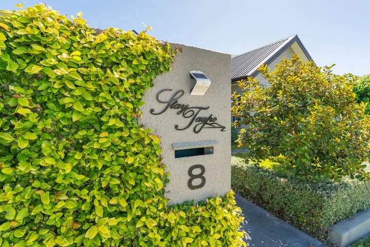 Stay Taupo - Premium Home with Spa Pool