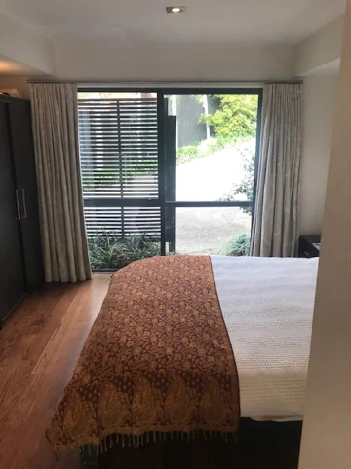 Studio Accommodation Opposite Murrays Bay Beach