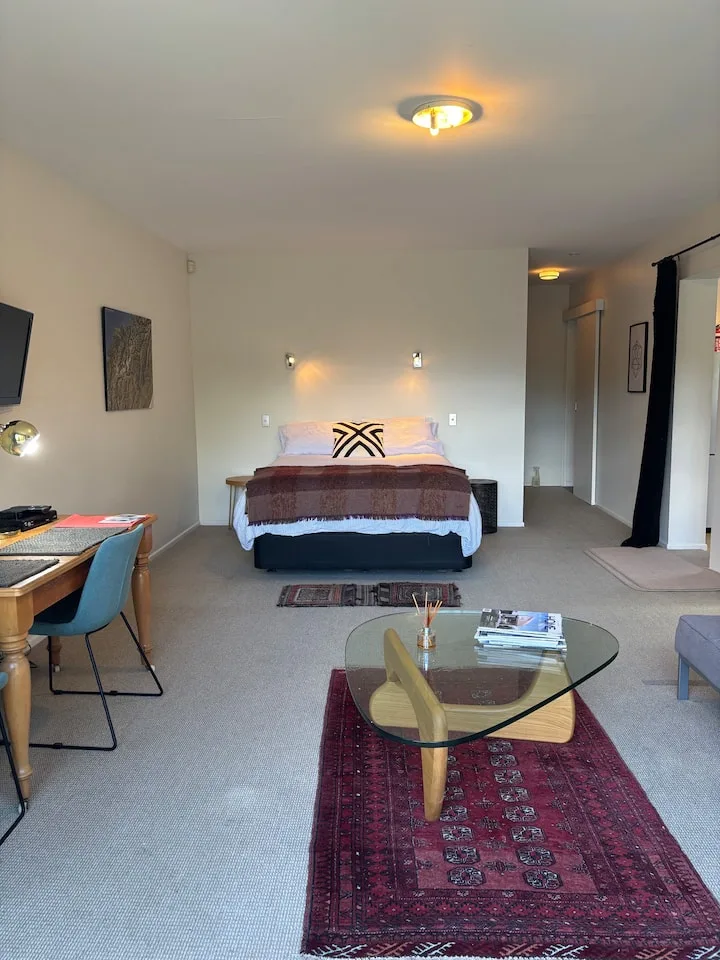 Studio Apartment by Golf course