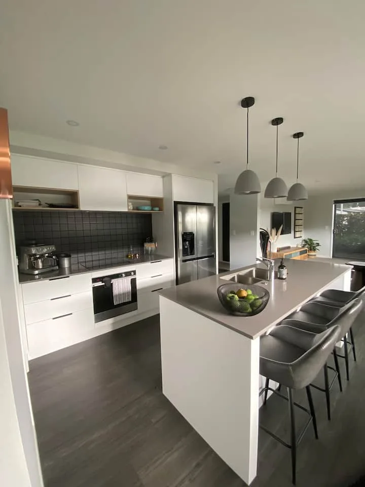 Stylish home at the Lakes