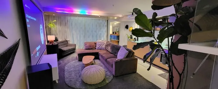 Stylish Home w/n Central Wellington - Free Parking