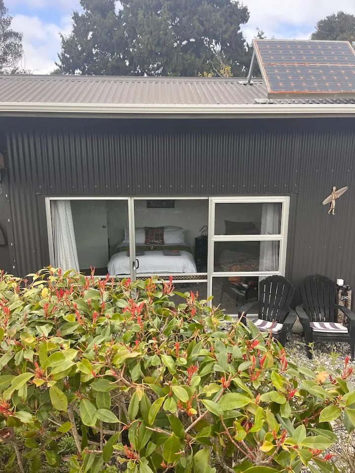 Surf Retreat near
Tauranga Bay.
No cleaning Fee!