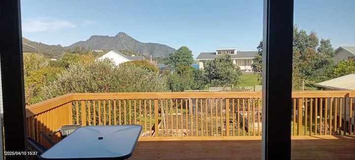 Taurikura beach holiday home