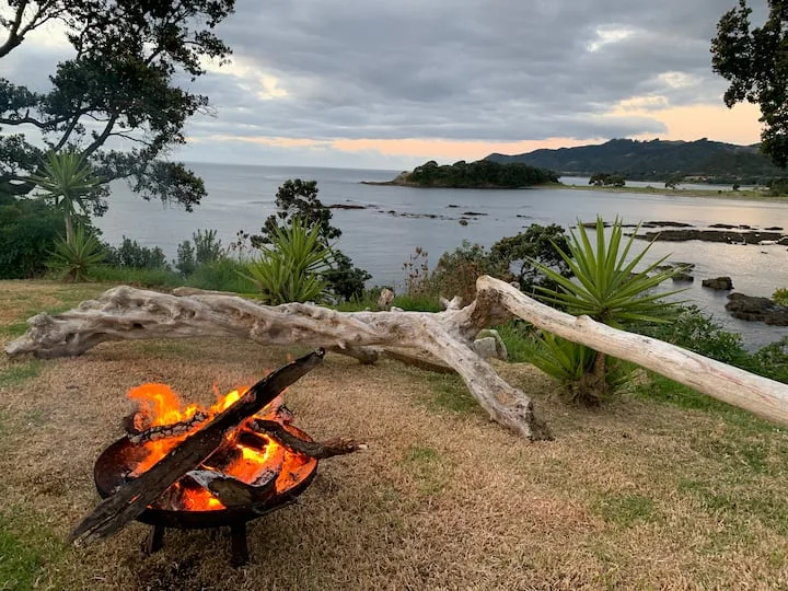 Te Kaha Chillin n Grilling Beachfront
