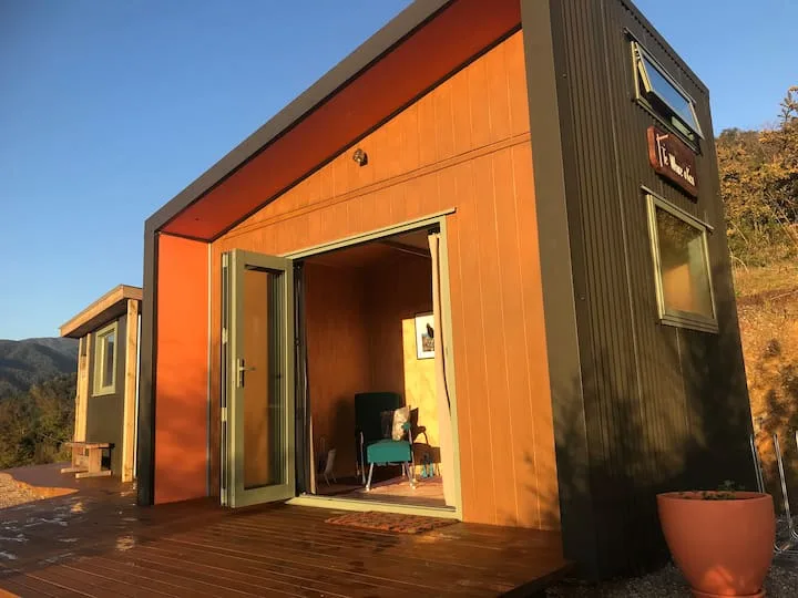 Te Whare o Kea - A tiny house with a big heart!