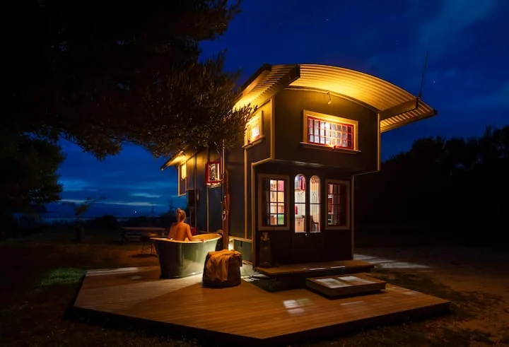 The Amazing House Truck!