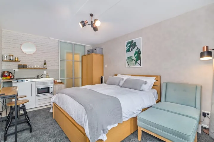 The Cube - Bed and Breakfast