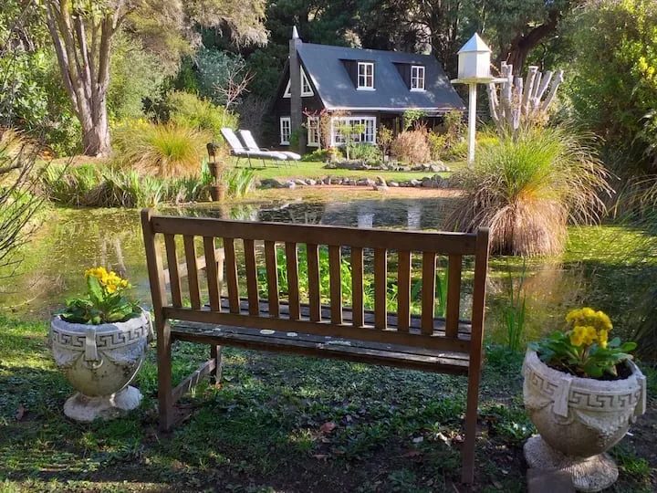 The Herb Farm Cottage - An Idyllic Rustic Retreat