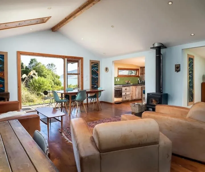 The Red House, Pigeon Bay