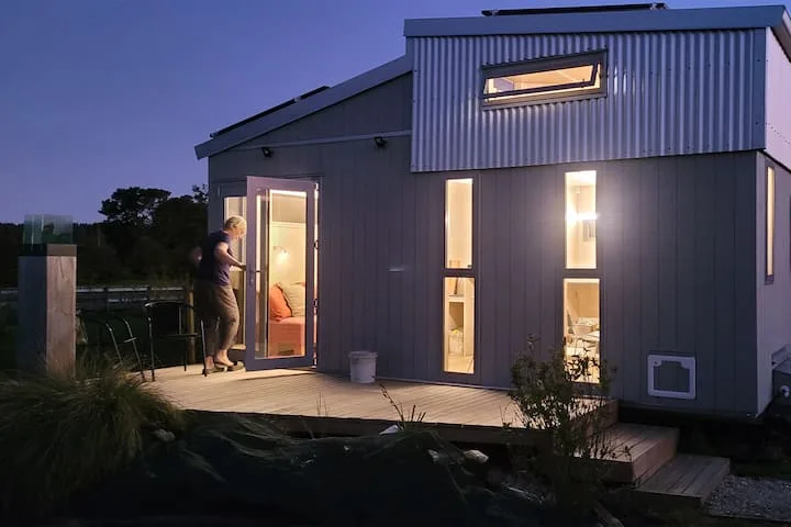 The Tiny House Experience