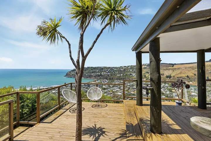 The Ultimate Cecil Wood Stay - Hot Tub, BBQ & View