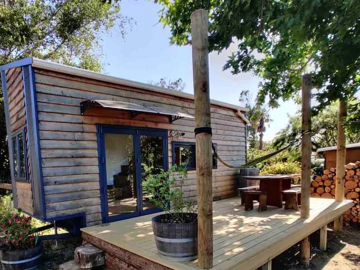 Tinyhouse Modern Retreat "The Apple"