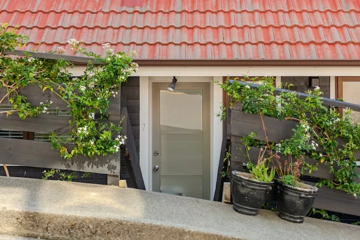 Townhouse in historic Thorndon