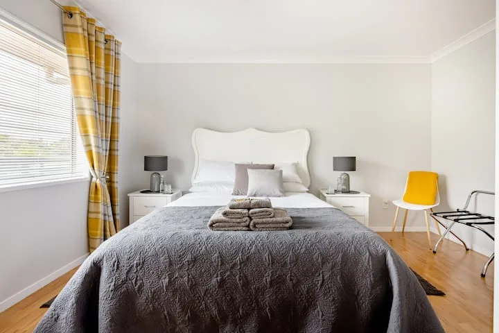 Tranquil Open Outlook, Complimentary Breakfast